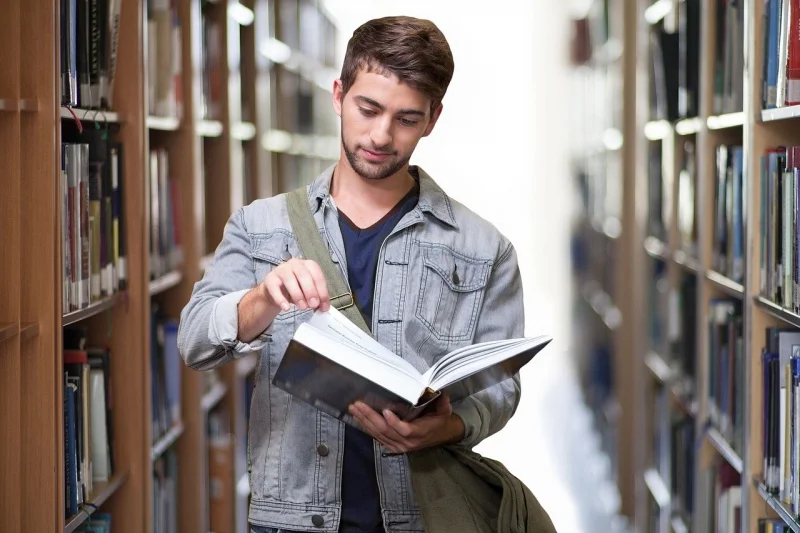 Valle Castellana - Rimborso libri di testo per gli studenti della Scuola Secondaria